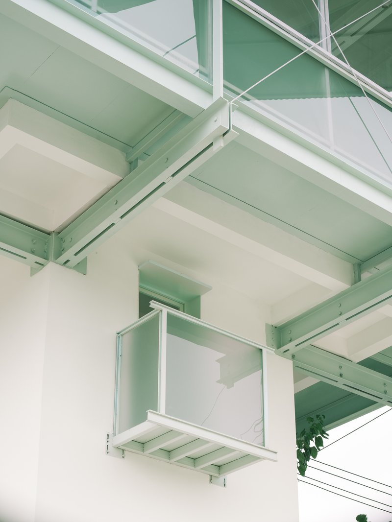 Livraria Minúscula 24 horas / SZ-ARCHITECTS - Imagem 14 de 44