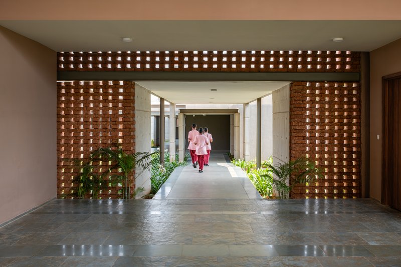 Bagchi Karunashraya Palliative Care Center / Mindspace - Interior Photography, Courtyard
