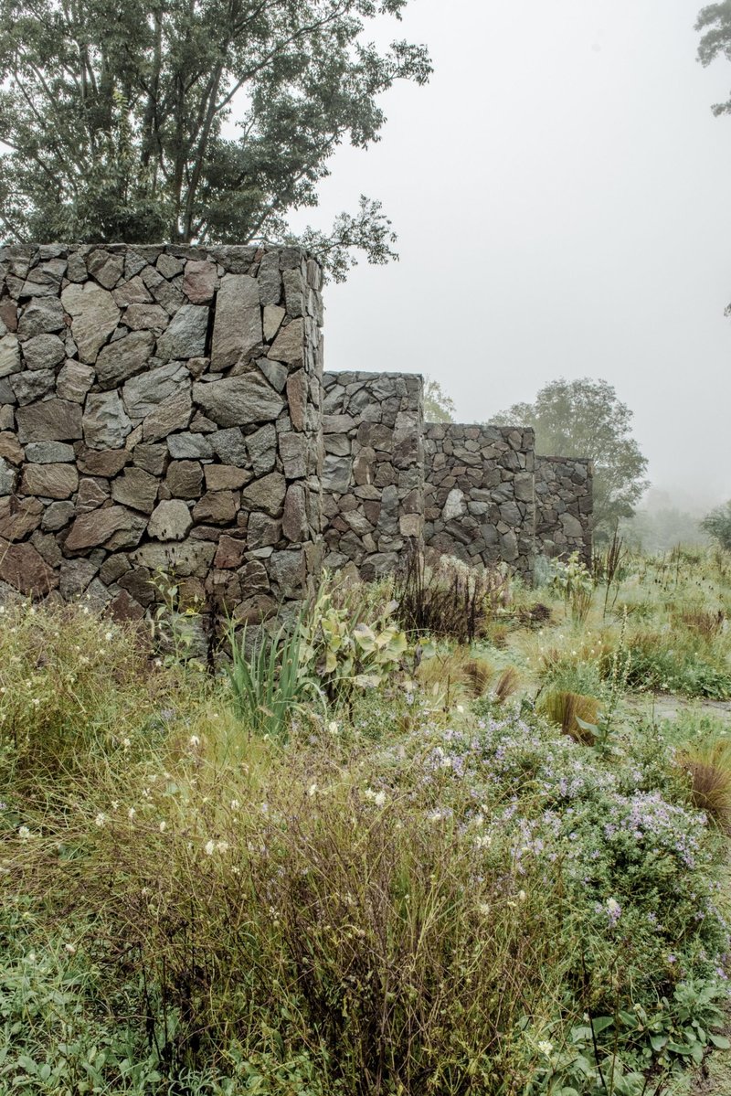 Between Stone Walls Suites